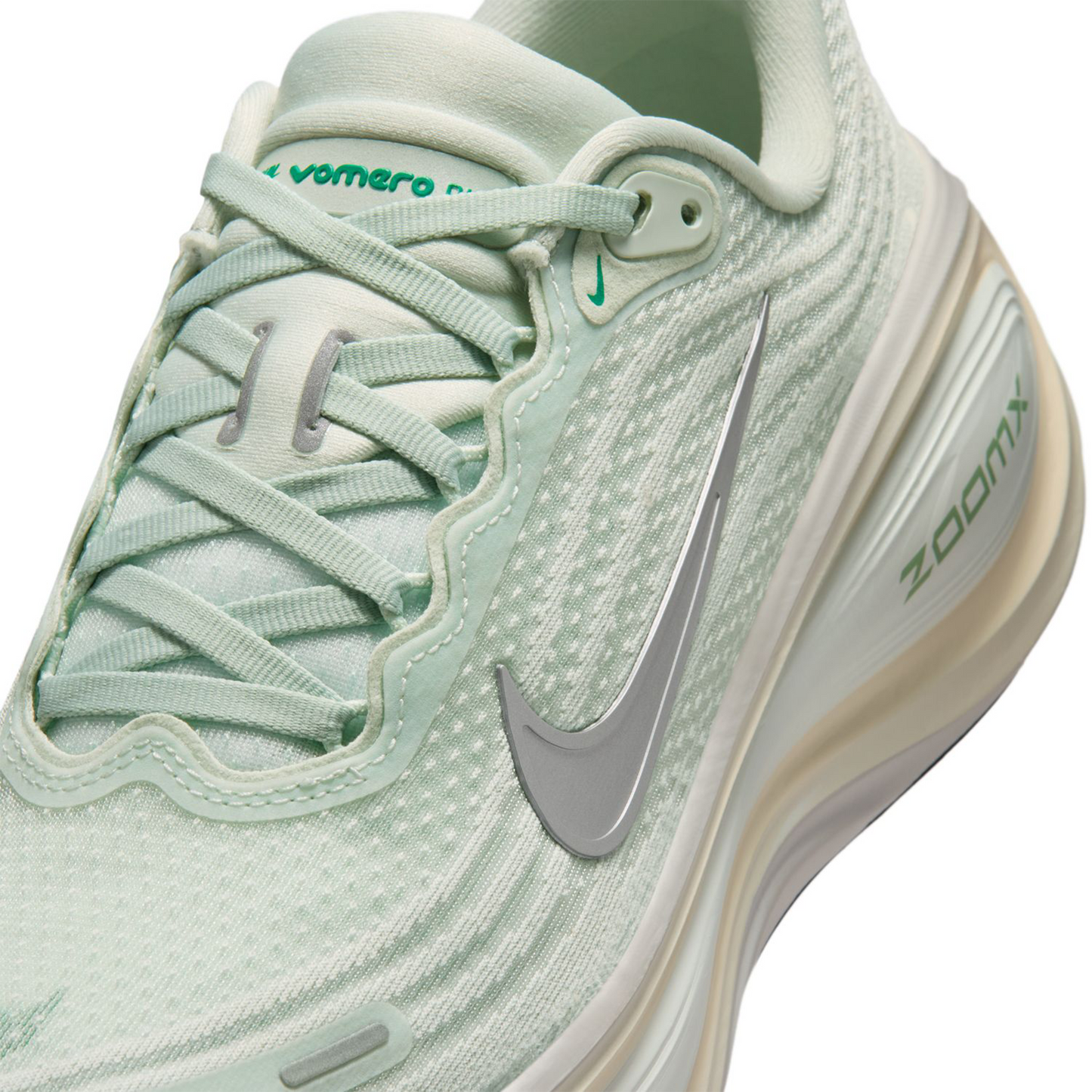 Women's Vomero Plus