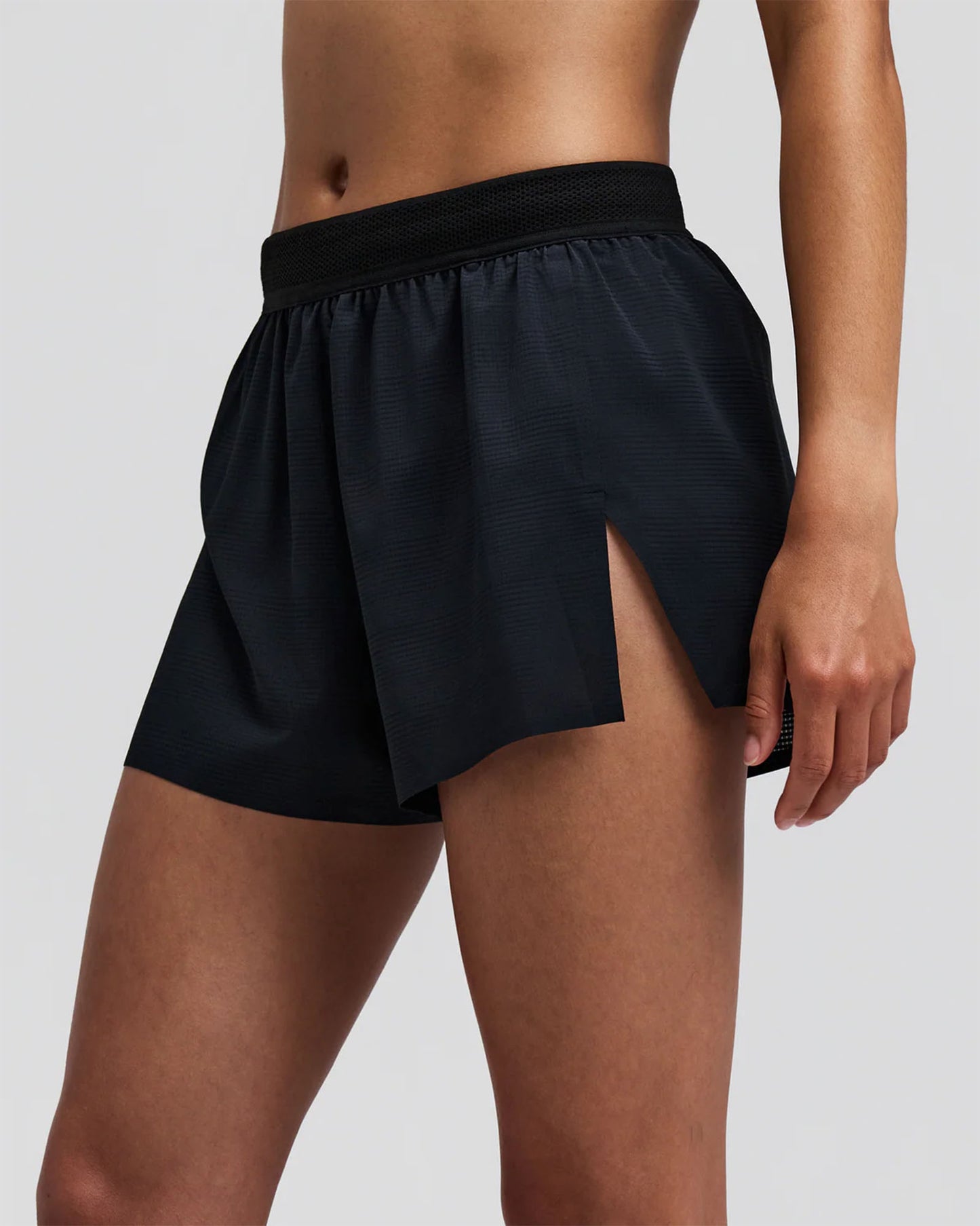 Women's CoolGrid™ 3" Split Shorts
