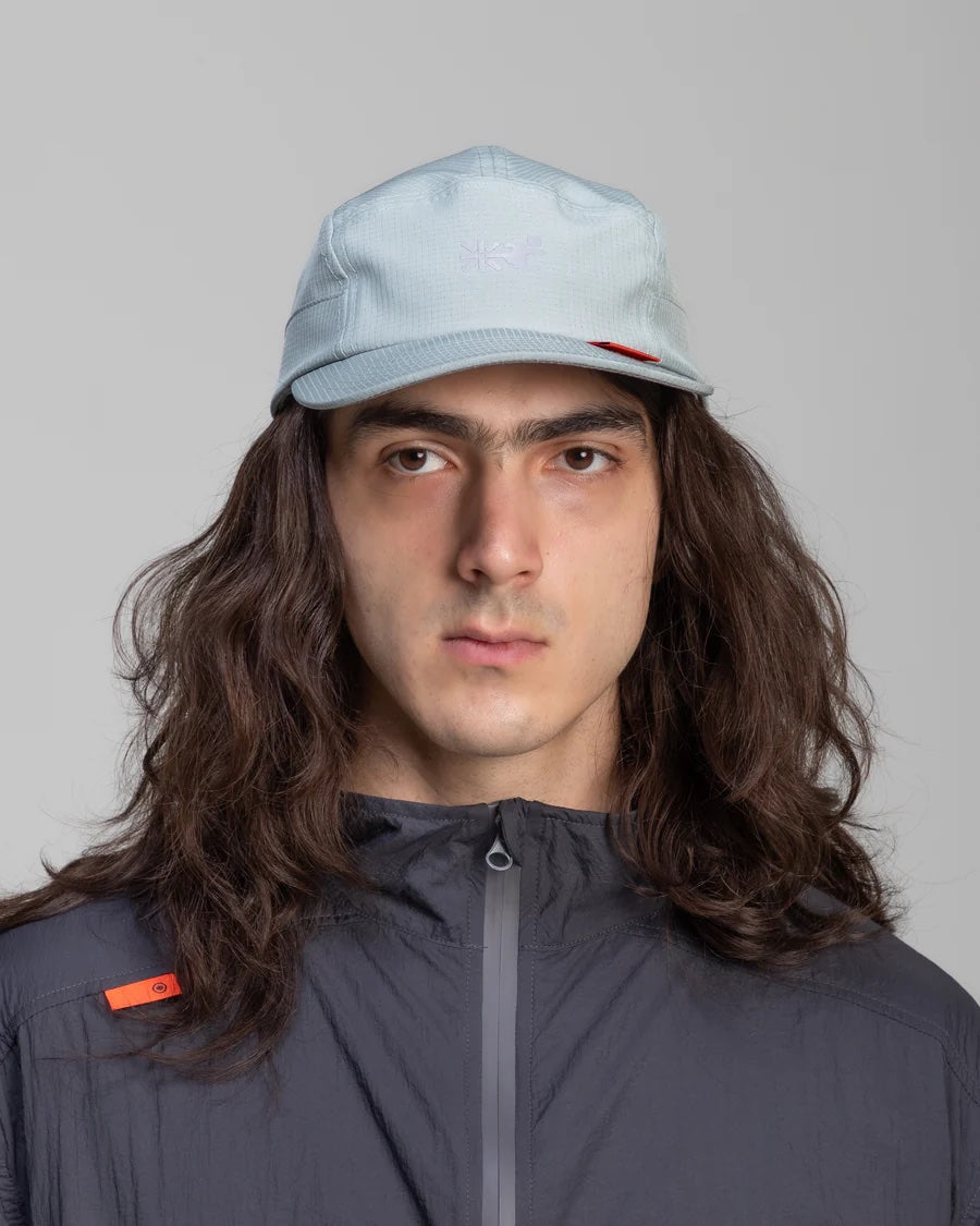 Hermanos Koumori x New Era Camper hat grey on model front view