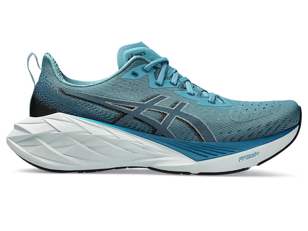 ASICS Men s Novablast 4