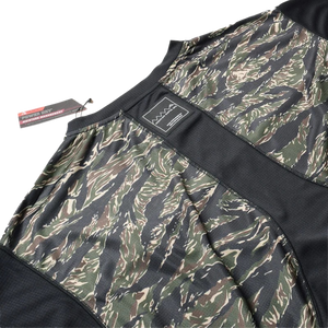 MMA100MPJ Racing Tee Trail