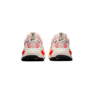 Women's Nike Vomero 18